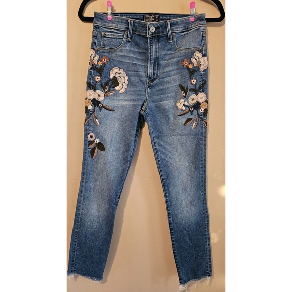 Abercrombie Fitch Simone High Rise Ankle Jeans Floral Embroidery Size 27 - Picture 1 of 3